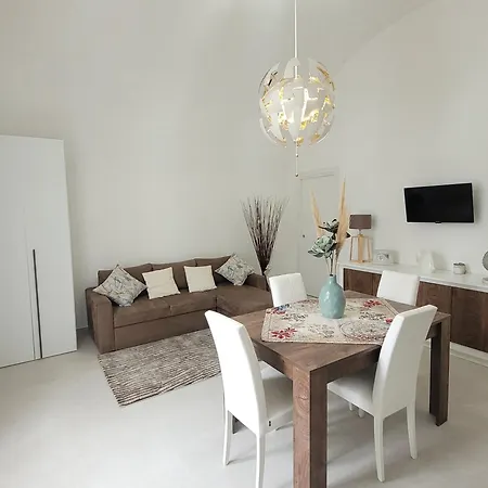 Jey Studio_Independent Seafront Apartment Terrasini Buitenkant foto
